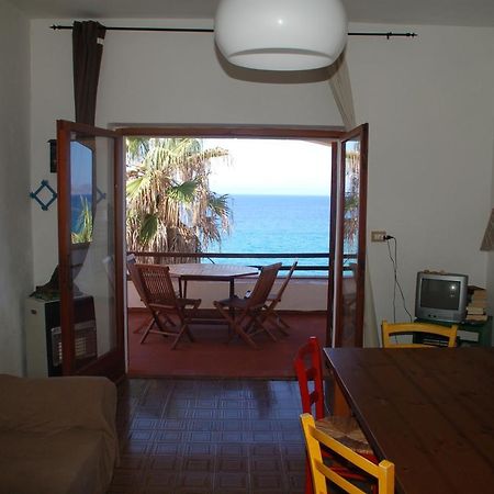 Waterfront Apartments Bosa Porto Alabe Exterior photo