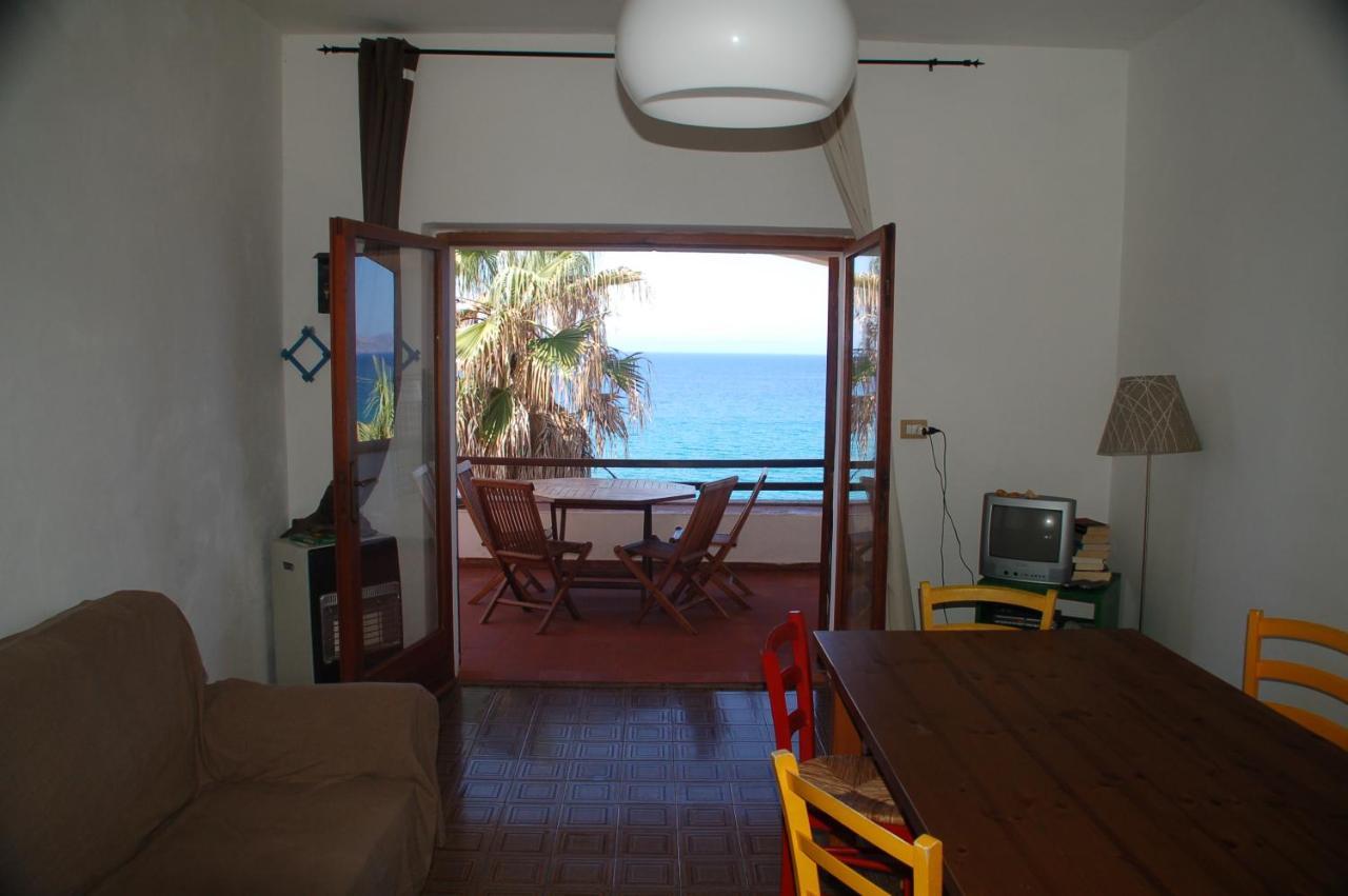 Waterfront Apartments Bosa Porto Alabe Exterior photo